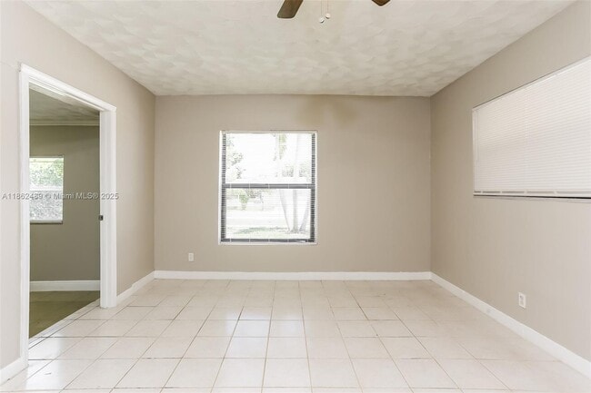 Foto del edificio - 2731 NW 2nd St