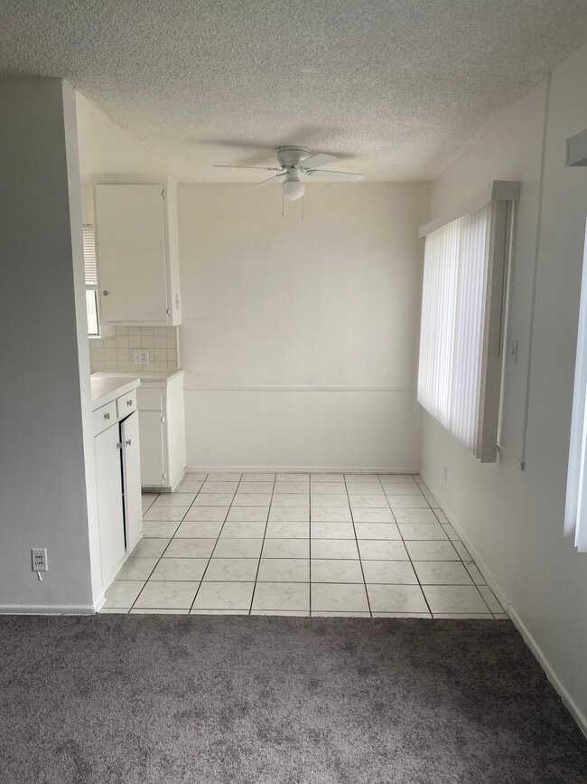 Building Photo - 2027 S Ridgeley Dr
