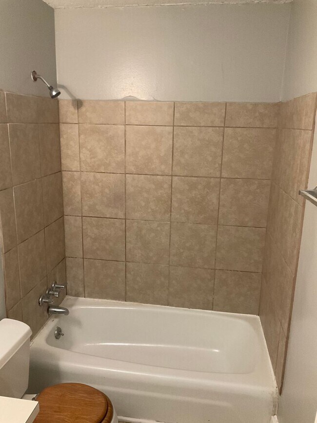 Building Photo - MOVE IN SPECIAL AVAILABLE! FIRST MONTHS FREE!