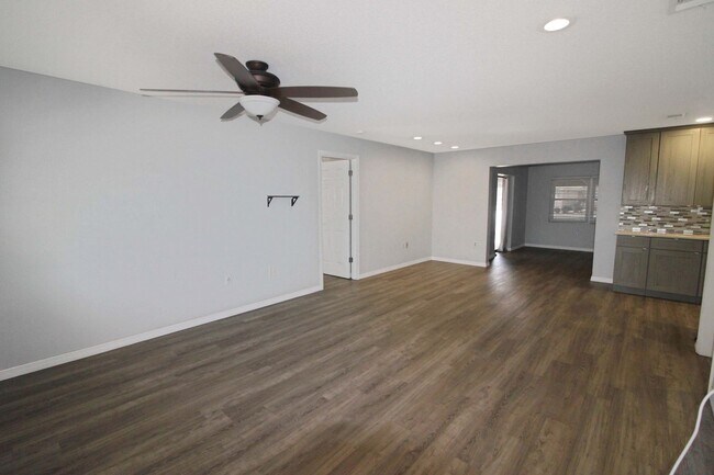 Foto del edificio - 420 Mt Vernon Dr