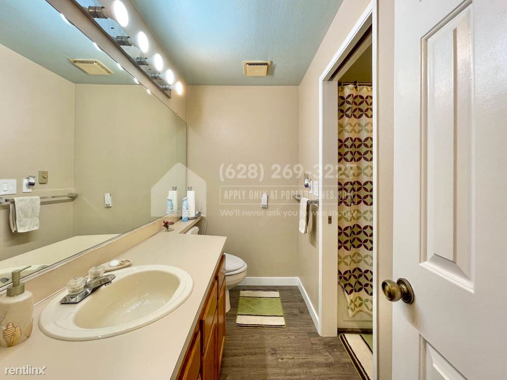 Primary Photo - 2 br, 1.5 bath Condo - 15123 Sunwood Blvd ...