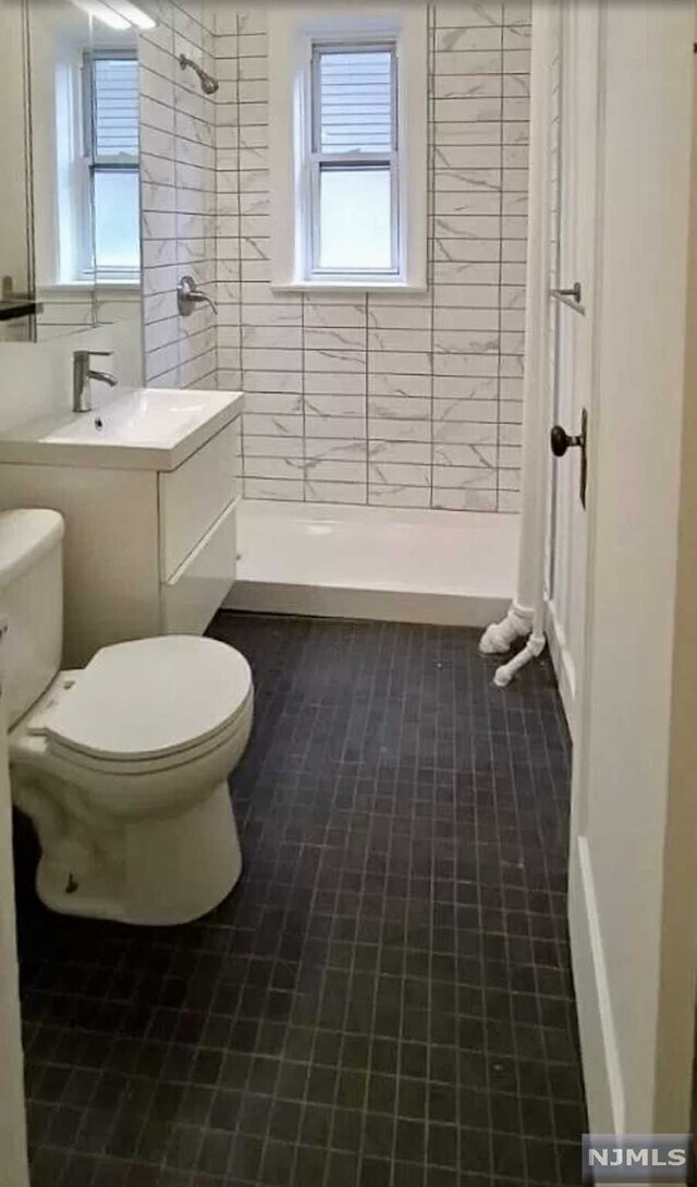 Building Photo - 244 Lawton Ave