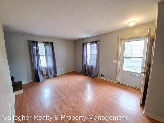 Building Photo - 2 br, 1.5 bath House - 36 Burley Rd