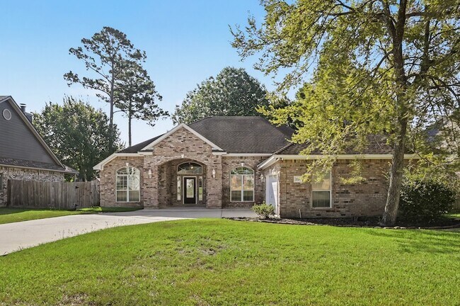 Building Photo - 3334 Hemingway Dr