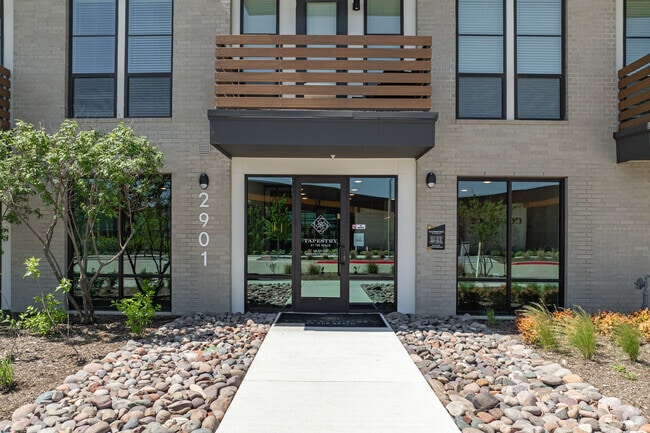 Leasing Office Entrance - Tapestry at the Realm