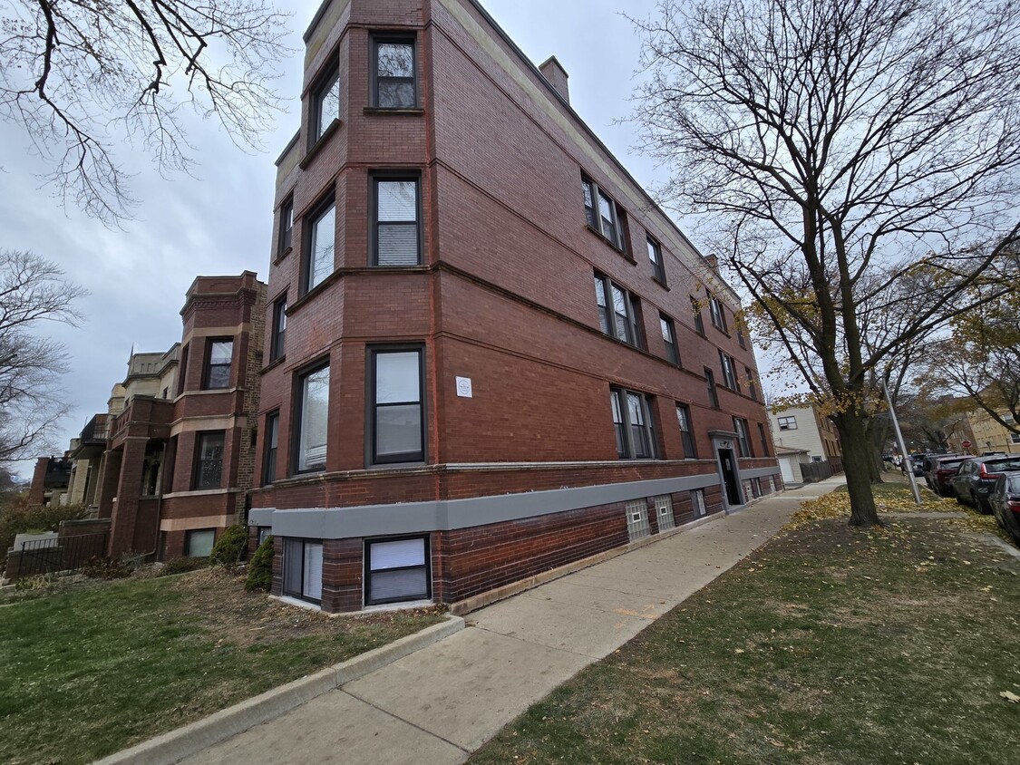 Foto principal - 4704 N Leavitt St