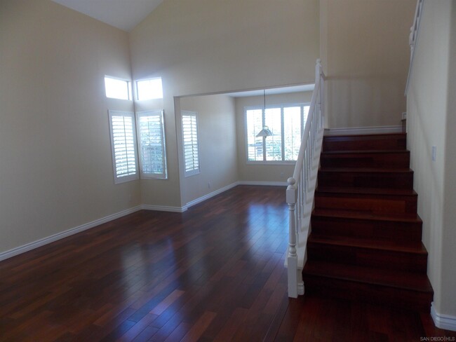 Foto del edificio - 14353 Breezeway Pl