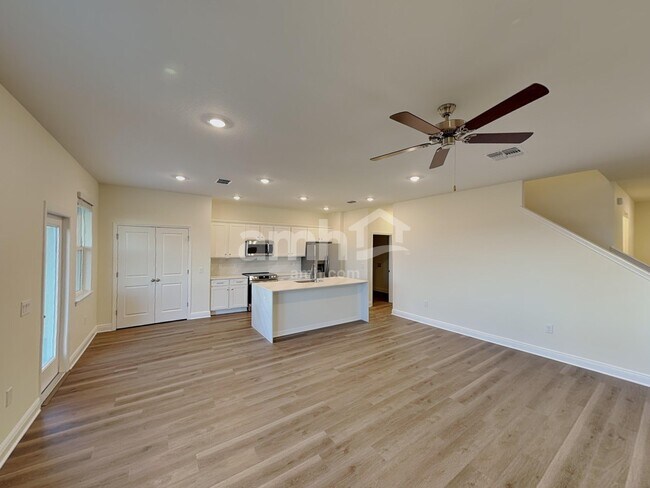 Foto del edificio - 6000 Sycamore Pl St