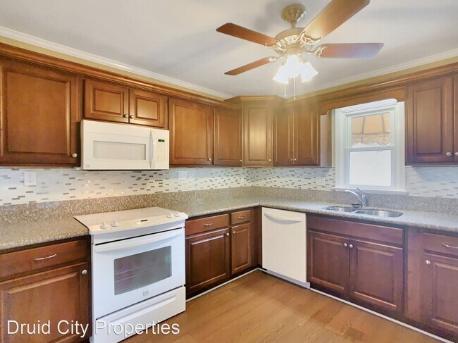 Building Photo - 3 br, 2.5 bath House - 6107 Autumnwood Lane