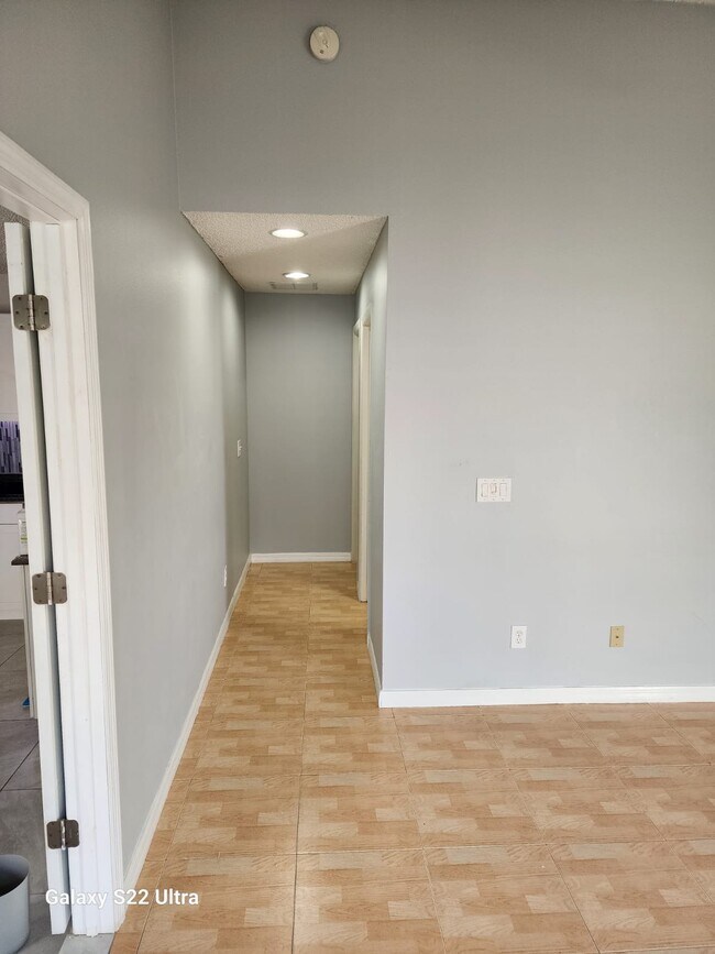 Foto del edificio - 202 Bramley Ct