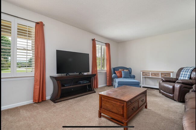 Foto del edificio - 2211 Kipping St