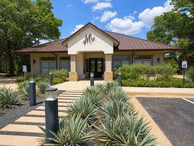 Foto del edificio - 6000 Shepherd Mountain Cove