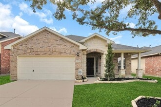 Building Photo - 15319 Tupelo Dr