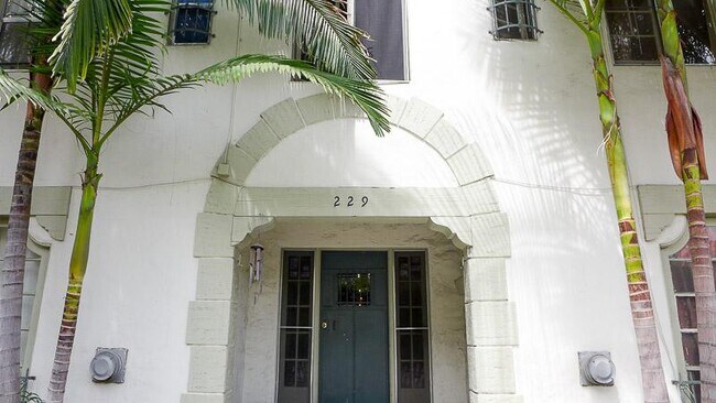 Foto del edificio - 229 S Westlake Ave