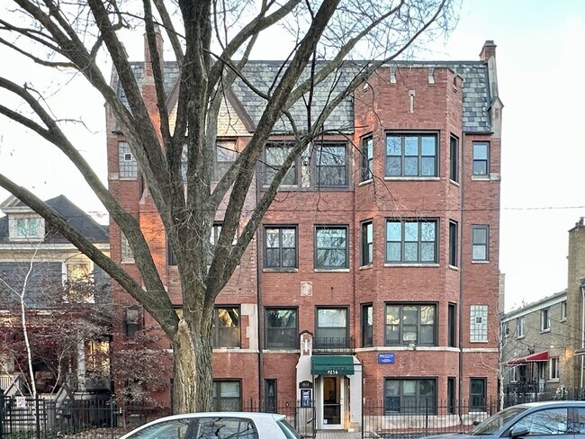 Foto del edificio - 4640 N Paulina St