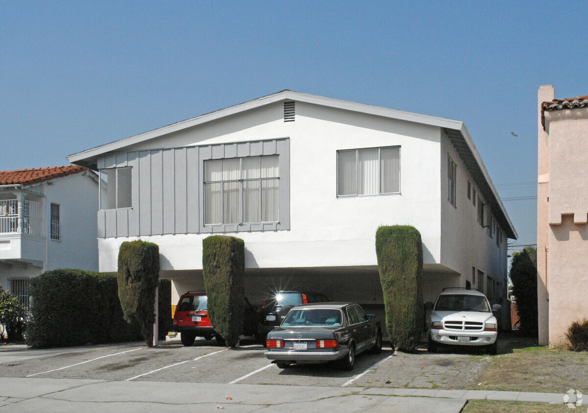 Building Photo - 1125 S Holt Ave