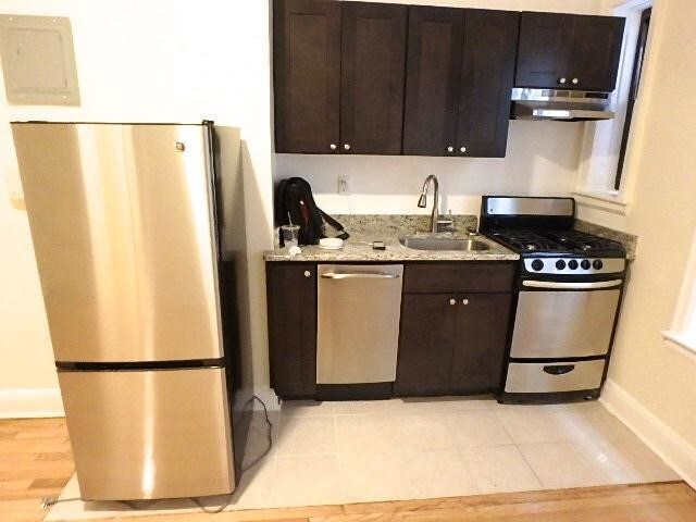 Foto del edificio - 4328 39th Pl