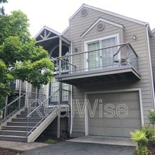 Building Photo - 382 Glenn St