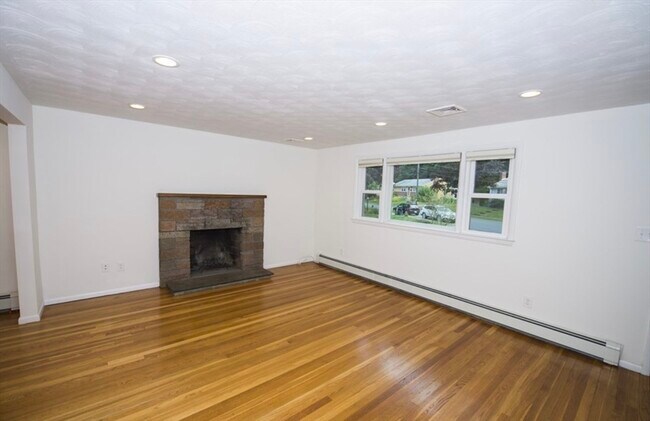 Foto del edificio - 43 Jayne Rd