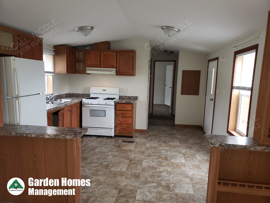 Primary Photo - 7 Horner Dr