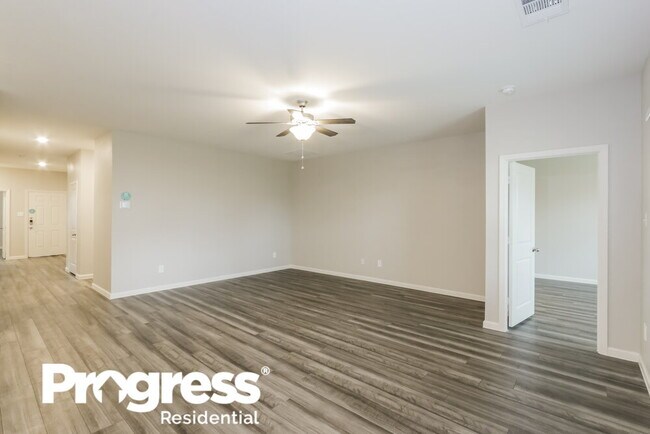 Building Photo - 13328 Pine Dunes Dr