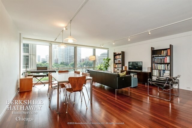Foto del edificio - 340 W Diversey