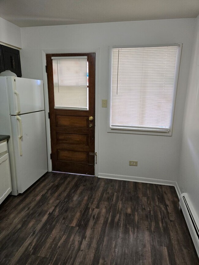 Foto del edificio - 10364 Michael Todd Terrace