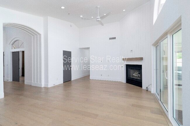 Building Photo - 9468 E Voltaire Dr