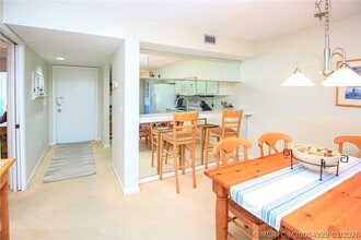 Building Photo - 4620 NE Sandpebble Trce