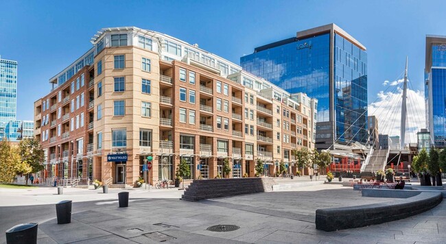 Foto del edificio - Luxury 2Bed/2Bath in Park Place Condos at ...
