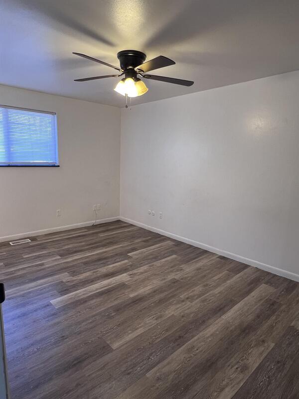 Foto del edificio - 2883 Benchwood Rd
