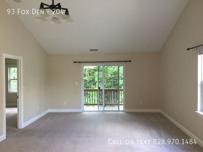 Building Photo - 93 Foxden Dr
