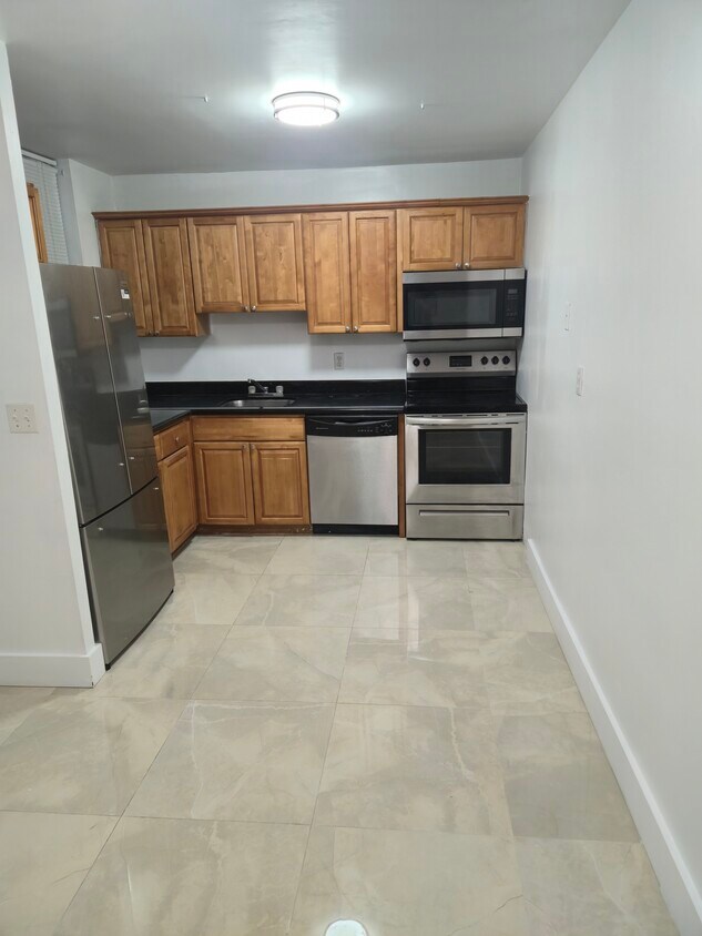 Primary Photo - 1801 S Treasure Dr