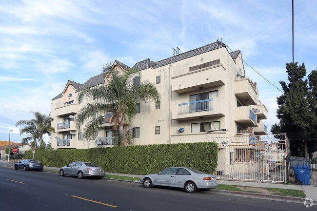 Building Photo - Park Mariposa Apartments
