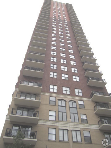 Building Photo - 41 E 8th St