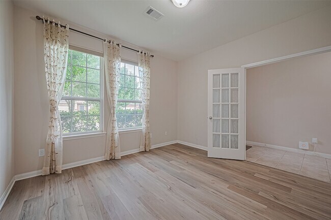 Foto del edificio - 3214 Windsor Ranch Ln