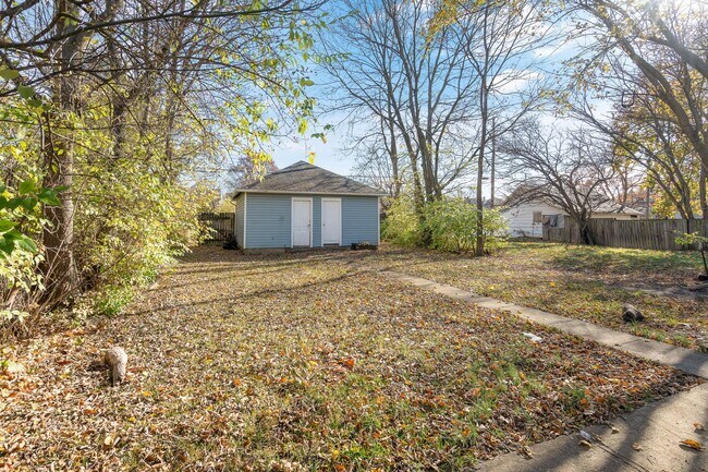 Foto del edificio - 36-36 E Mumma Ave