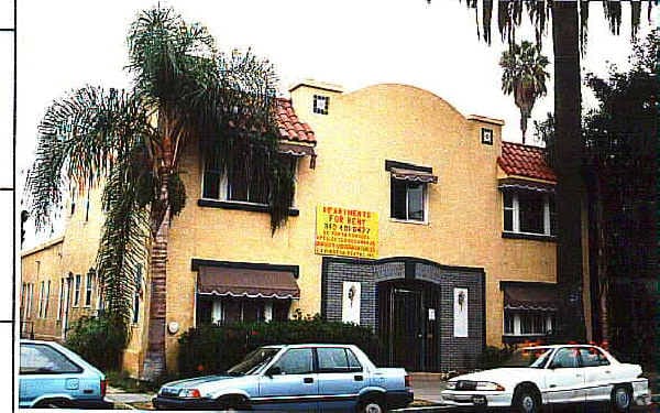 Building Photo - 1135 E 3rd St