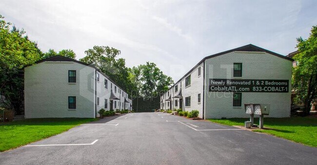 Foto del edificio - 905 Briarcliff Rd NE