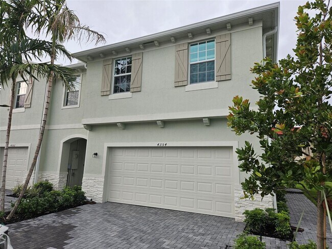 Foto del edificio - 4354 Hammock Grove Dr