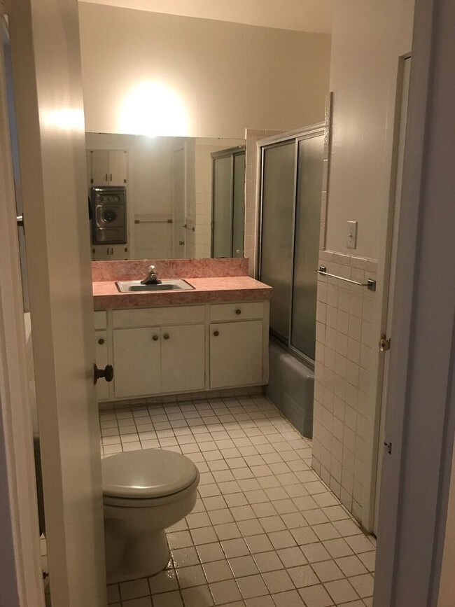 Interior Photo - 27-31 Auburn St