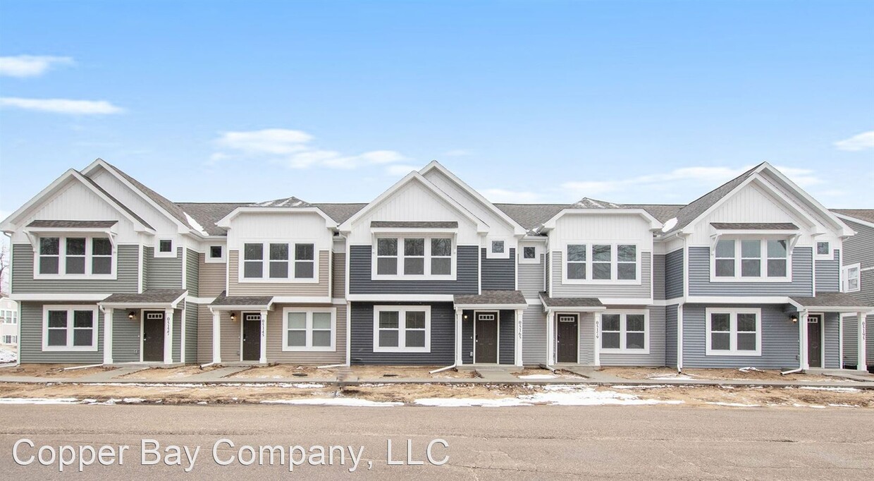 Foto principal - 3 br, 2 bath House - 05127 Anchor Drive