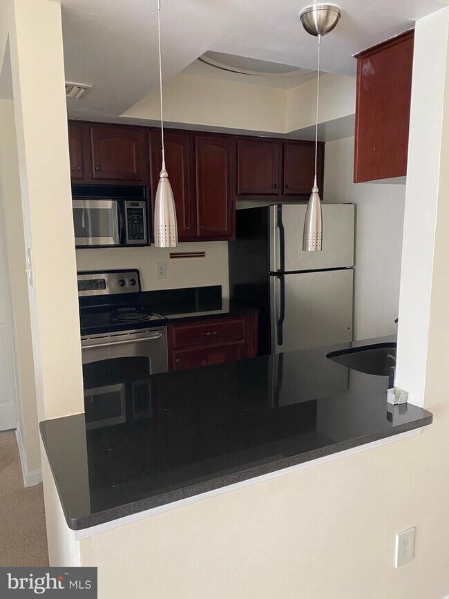 14807 Rydell Rd Unit 103, Centreville, VA 20121 Condo for Rent in