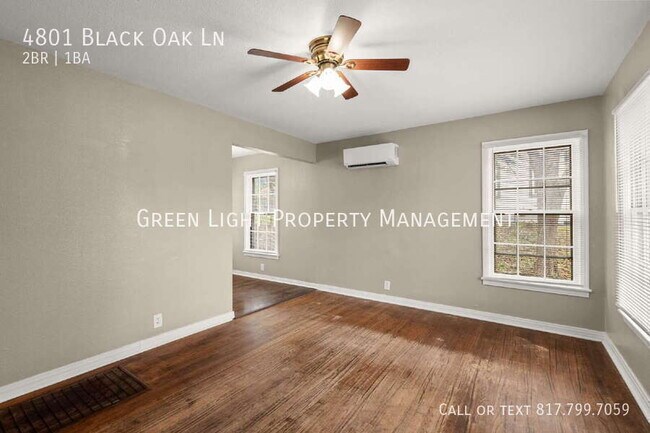 Foto del edificio - 4801 Black Oak Ln