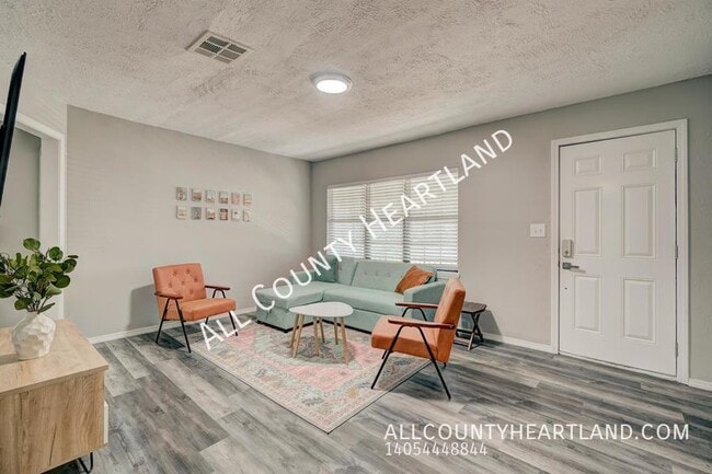 Foto del edificio - 625 Iowa St