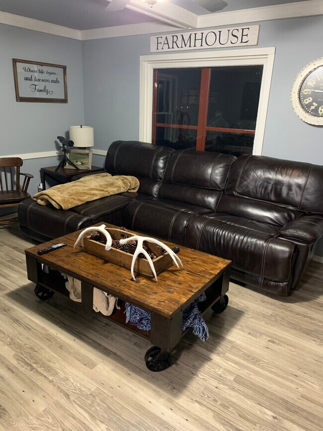 Foto del edificio - 4071 Town Line Rd