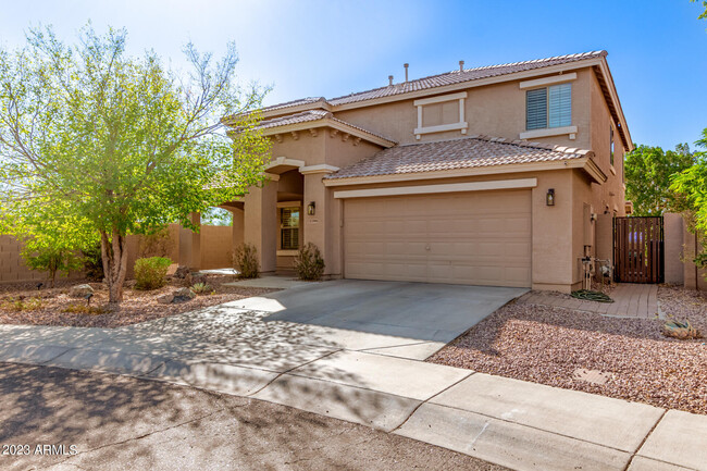 Foto del edificio - 28806 N 23rd Ln