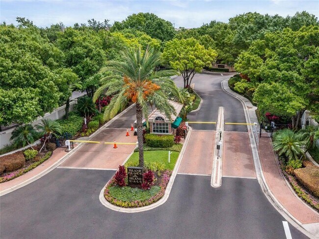 Building Photo - 833 Normandy Trace Rd