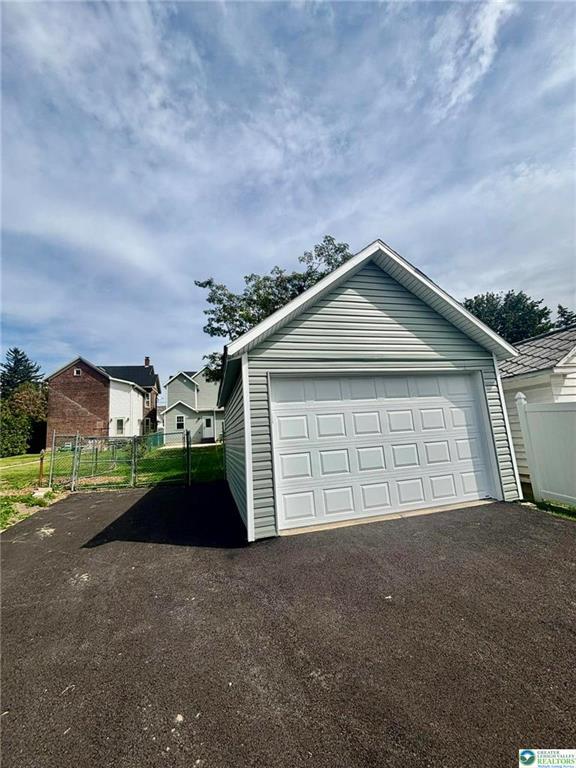 Foto del edificio - 230 S Broad St