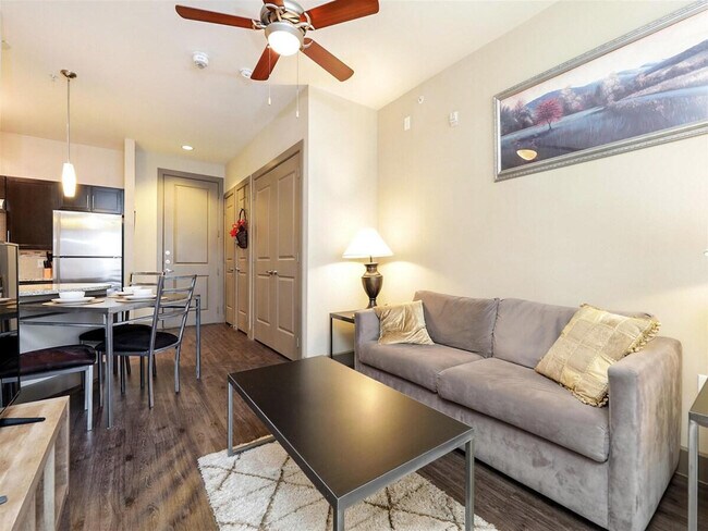 Foto del edificio - 15600 Dallas Pkwy